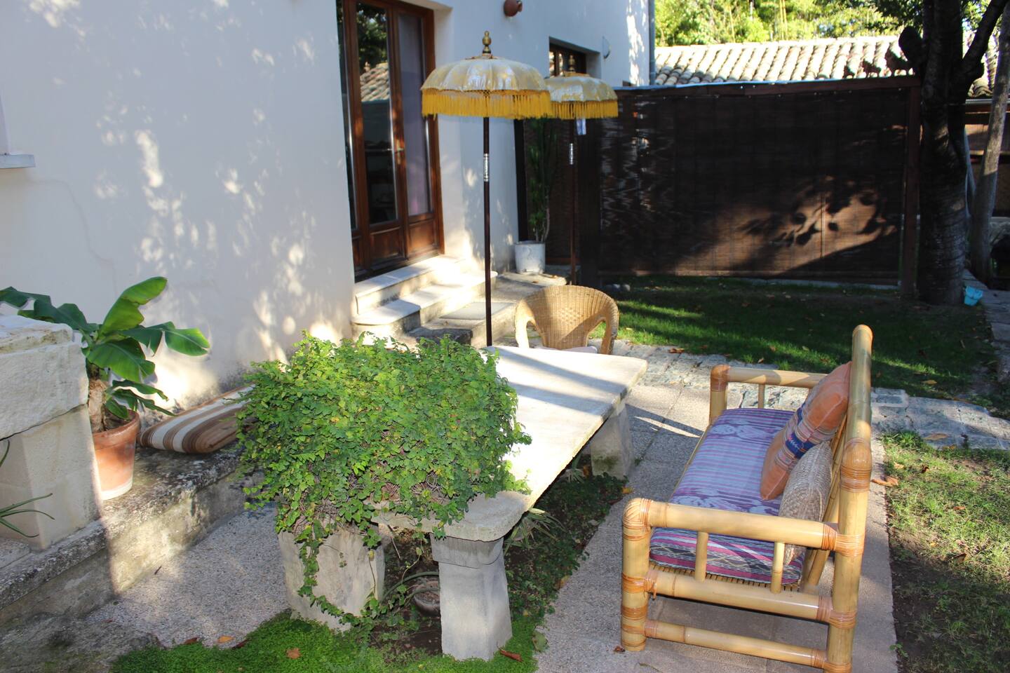 1-jrd2 Table extérieur Teck