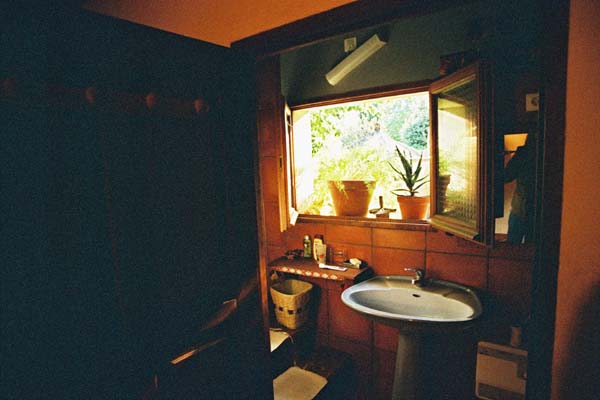 loue-saisonnier-uzes-jardiin Douche